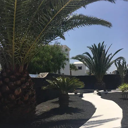 Large Luxury Lanzarote Villa *
